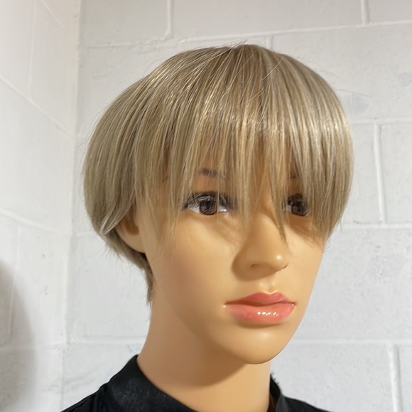 NWT 8” ash lights sandy beige light gold short unisex soft light wig averagesize - Picture 3 of 16